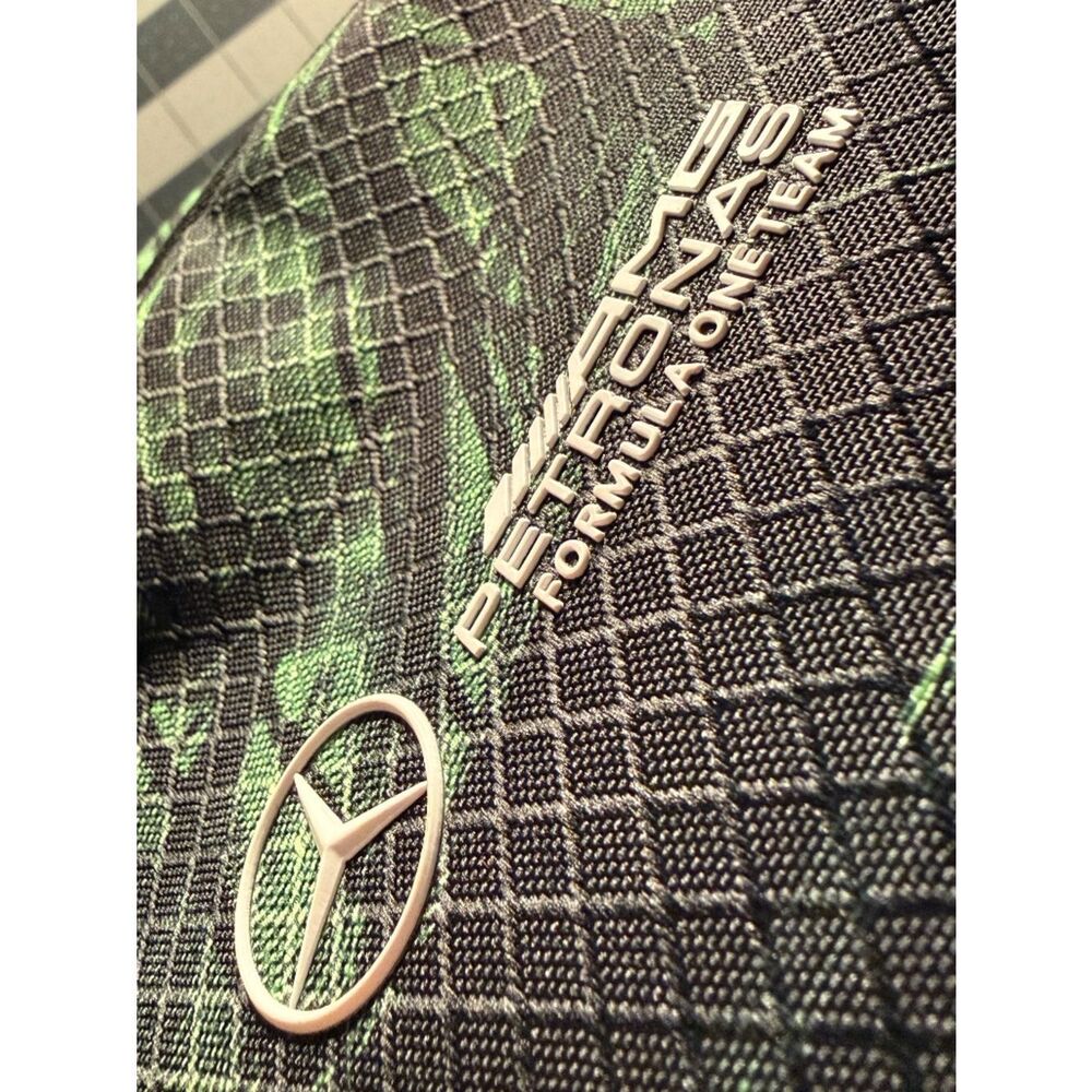 MERCEDES AMG®  |  PETRONAS F1® TEAM  |  BACKPACK  |  NEW  | - Picture 10 of 15